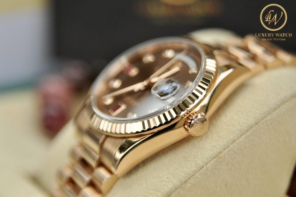 dong ho rolex day date 118235 vang hong 18k coc so ruby do new 98 4