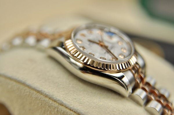 dong ho rolex datejust oyster perpetual 179171 mat thien thach size 26mm 3