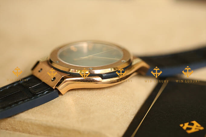 Đồng hồ Hublot Classic Fusion Blue King Gold 511.OX.7180.LR 42mm
