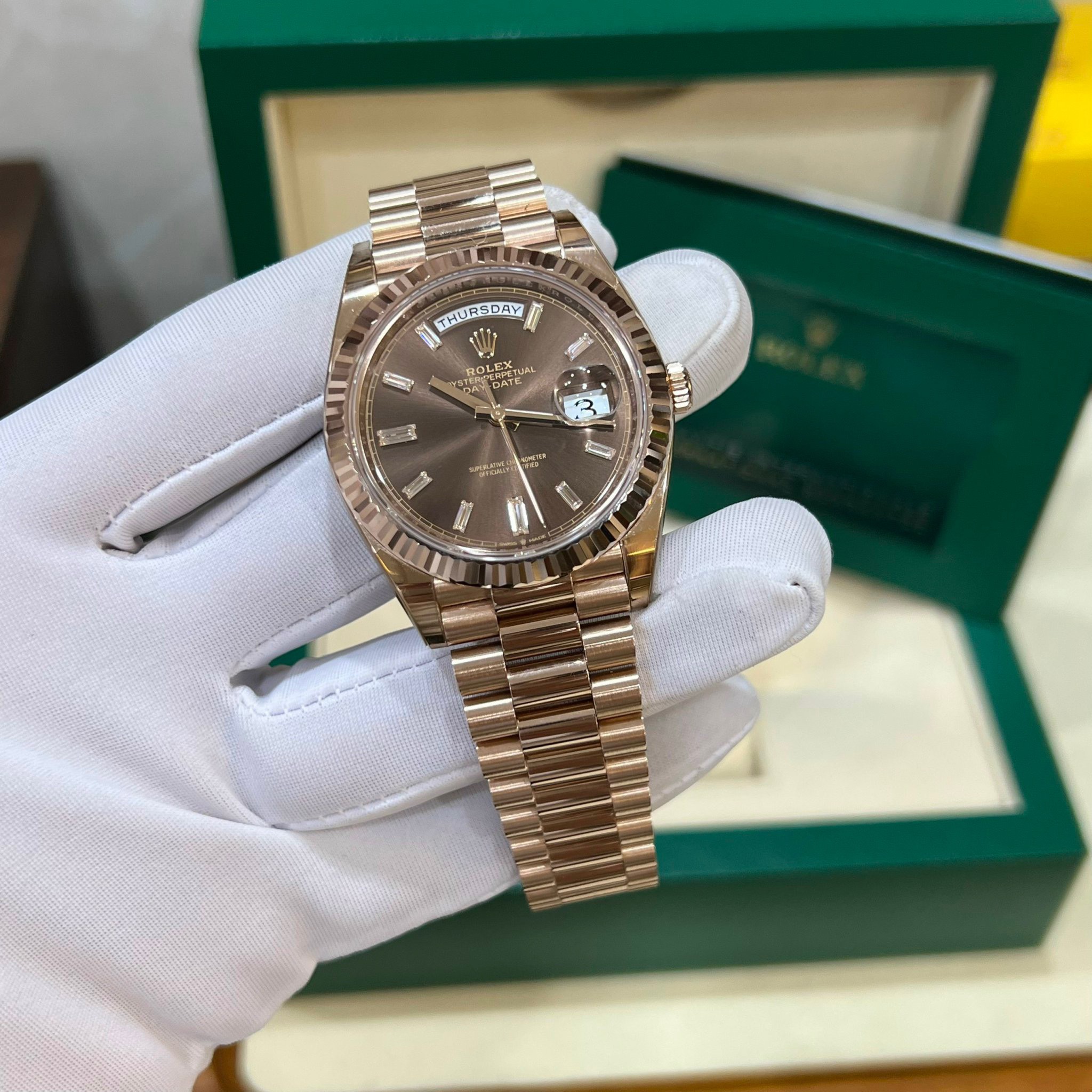 Dong ho Rolex Day Date 40mm 228235 Chocolate Dial Everose Gold 3